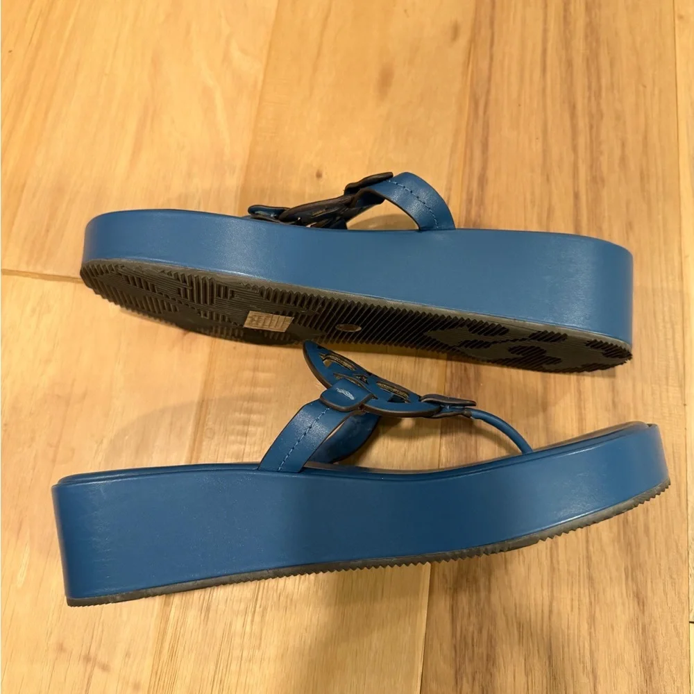 Tory Burch miller wedge sandal in blue women’s size 9 sold
out color! - Picture 3 of 9